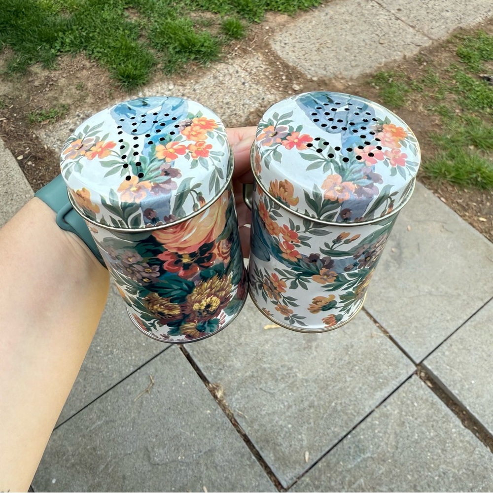 Vintage 1980’s 1988 Vintage Floral Boho Cottagecore Tin Salt Pepper Shakers